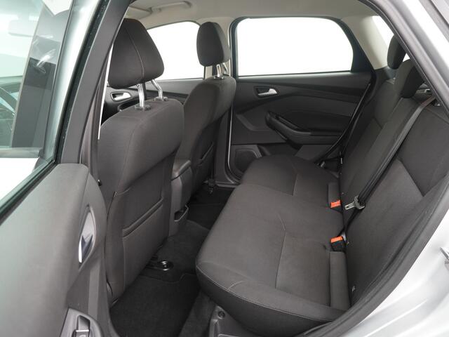 Ford FOCUS Wagon 1.0 125PK Lease Edition Wagon | Navigatie | Sync 3 | 17-inch | ISOFIX | Zeer zuinig |