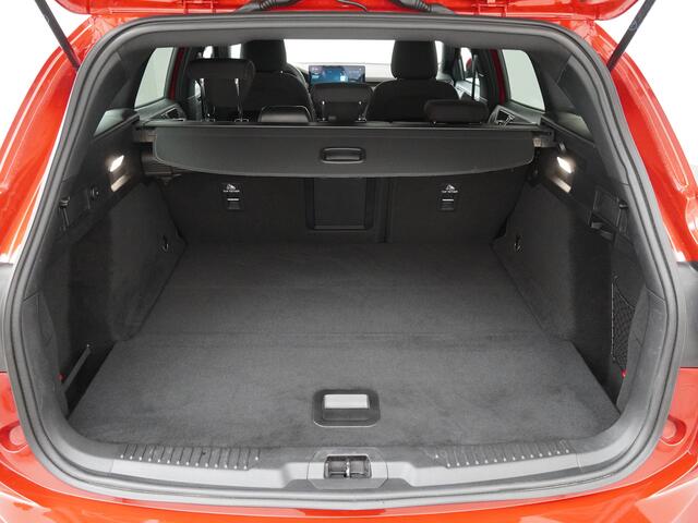 Ford FOCUS Wagon 125pk EcoBoost Hybrid ST Line | Winter Pack | Camera | Adapt. Cruise | Blis | All seasons | Apple Carplay/Android Auto |