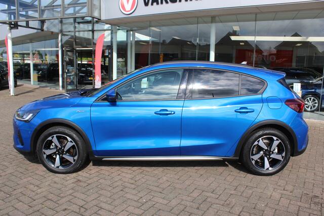 Ford FOCUS 1.0-155pk EcoBoost Mild-Hybrid 'Active' AUTOMAAT ! Trekgewicht 1.500kg ! Slechts 6.450km ! Ruim ¤. 9.000,- beneden de nieuwprijs ! Volautm. airco dual, navigatie, telefoonvoorb., adaptive cruise control, LED verlichting, metallic lak, camera, front-, lane