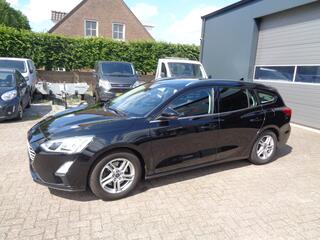 ford-focus-wagon-1.0-ecoboost-trend