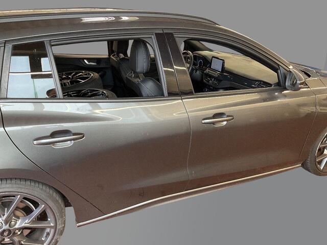 Ford FOCUS Wagon 2.0 EcoBlue ST 190pk diesel | Wegklapbare trekhaak | Adaptive cruise control | Winter Pack | Adaptive LED | Head up Display | Bang&Olufsen | 1.800 kg trekgewicht