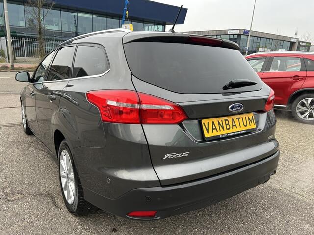Ford FOCUS 1.5 Titanium Automaat