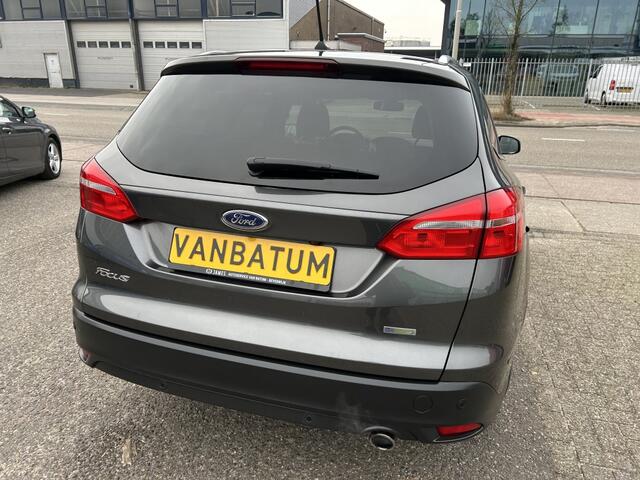 Ford FOCUS 1.5 Titanium Automaat