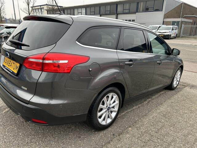 Ford FOCUS 1.5 Titanium Automaat
