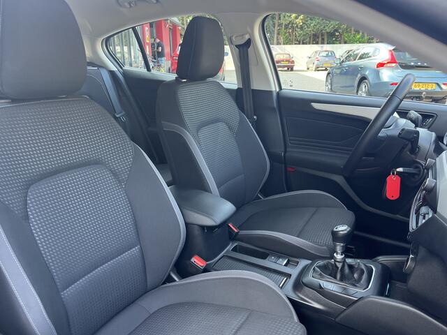 Ford FOCUS 1.0 EcoBoost Trend Edition Business Dealer Onderhouden
