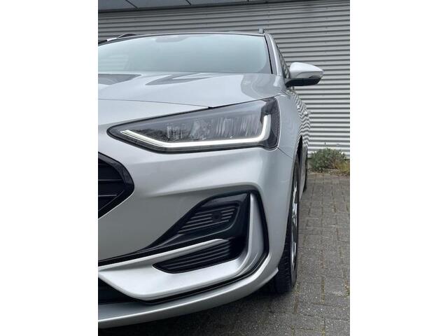Ford FOCUS Wagon EcoBoost Hybrid ST Line | Navigatie | Clima | LED