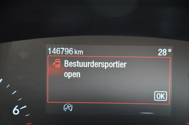 Ford FOCUS Wagon 1.0 EcoBoost Connected Navi/Pdc/Ecc/Stoel,ruit en stuurverwarming/Cr-Controle/Privacy-Glass/16-Inch Lmv/Achteruitrijcamera