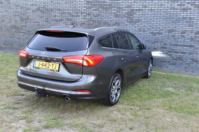 Ford FOCUS Wagon 1.0 EcoBoost Titanium Business Trekhaak Navigatie stuur/voorruit verwarming