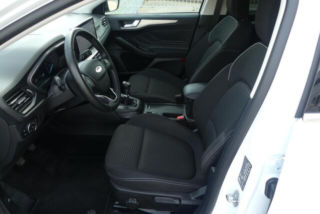 Ford FOCUS Wagon 1.0 EcoBoost Hybrid Titanium CRUISE, CLIMA, NAVI, STOEL/STUURVERWARMING, PDC V&A, 36.013KM