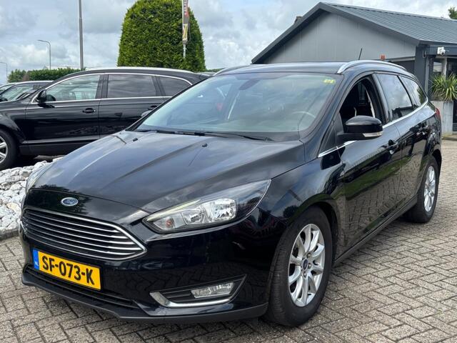 Ford FOCUS 1.5 TDCI Titanium Automaat Zwart 2017