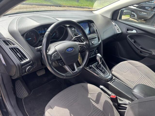 Ford FOCUS 1.5 TDCI Titanium Automaat Zwart 2017