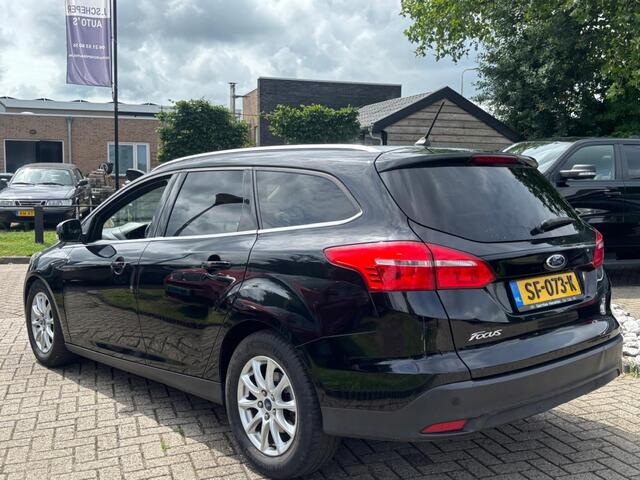 Ford FOCUS 1.5 TDCI Titanium Automaat Zwart 2017