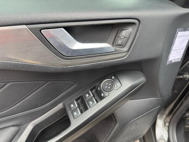 Ford FOCUS Wagon 1.0 EcoBoost Titanium Business