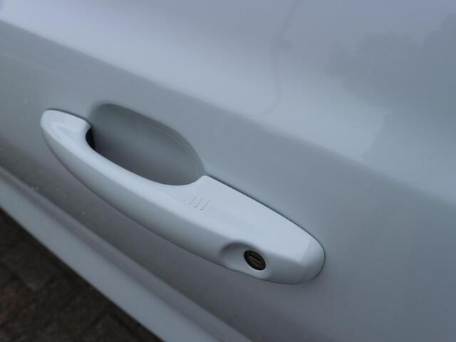 Ford FOCUS Wagon 1.0 EcoBoost Hybrid ST Line Business 125pk Met adaptieve Cruise Control, Camera, Winterpakket en BLIS