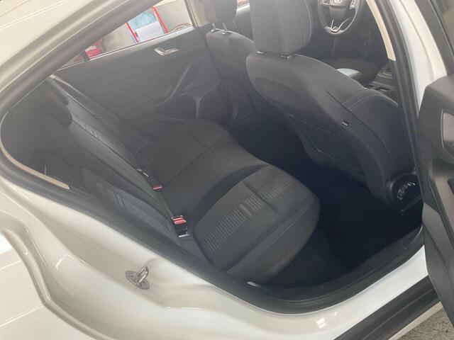 Ford FOCUS 1.5 EcoBoost Active Business | 150pk | Adaptive cruise control | Winter Pack | Camera | Full LED | Achteruitrijcamera