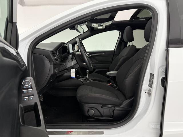 Ford FOCUS 1.0 EcoBoost ST Line b&o Audio Pano LED Carplay Clima Cruise Navigatie PDC 18"LMV