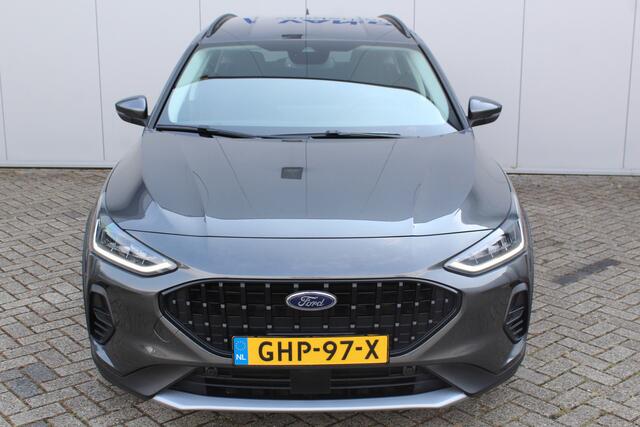 Ford FOCUS Wagon 1.0-155pk EcoBoost Mild-Hybrid Active AUTOMAAT ! Trekgewicht 1.500kg ! Ruim ¤. 9.000,- beneden de nieuwprijs ! Volautm. airco dual, navigatie, telefoonvoorb., adaptive cruise control, LED verlichting, metallic lak, camera, front-, lane- en side assi