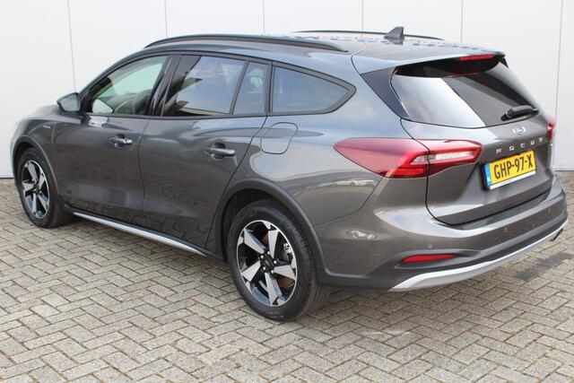 Ford FOCUS Wagon 1.0-155pk EcoBoost Mild-Hybrid Active AUTOMAAT ! Trekgewicht 1.500kg ! Ruim ¤. 9.000,- beneden de nieuwprijs ! Volautm. airco dual, navigatie, telefoonvoorb., adaptive cruise control, LED verlichting, metallic lak, camera, front-, lane- en side assi