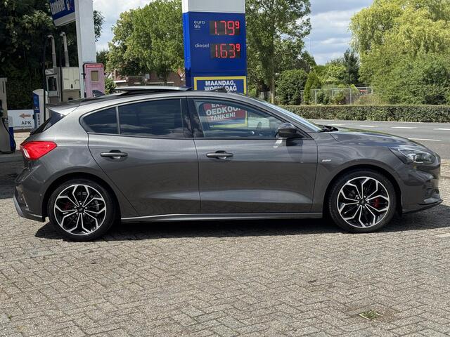 Ford FOCUS 1.0 EcoBoost Titanium X Business ST-LINE | PANO | NAVI | BOVAG!!