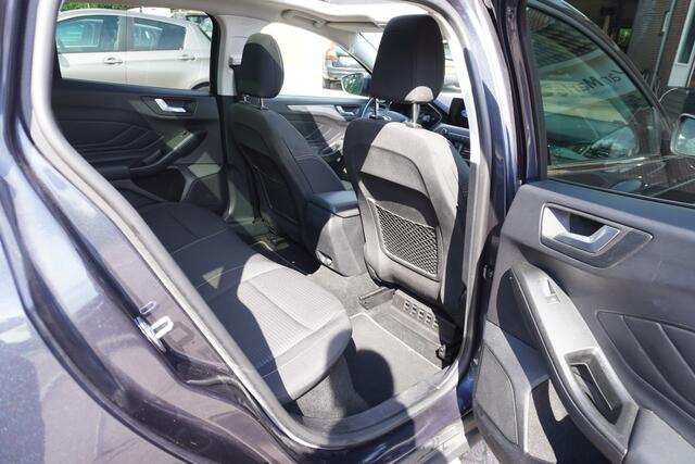 Ford FOCUS Wagon 1.0 EcoBoost Hybrid Titanium X Business PANORAMADAK STOEL- EN STUURVERWARMING CARPLAY