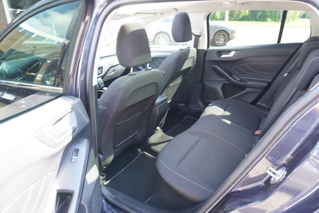 Ford FOCUS Wagon 1.0 EcoBoost Hybrid Titanium X Business PANORAMADAK STOEL- EN STUURVERWARMING CARPLAY