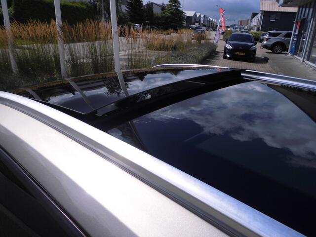 Ford FOCUS AUTOMAAT.bomvol opties pan.dak vol opties