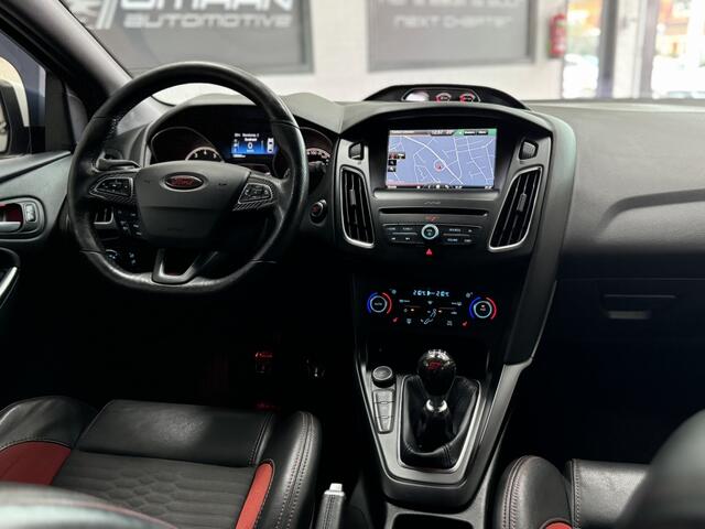 Ford FOCUS 2.0 ST-2 250PK 2016 RECARO MAXTON