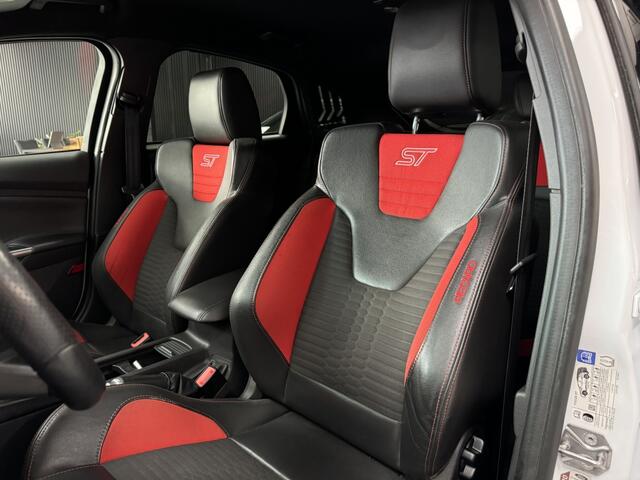 Ford FOCUS 2.0 ST-2 250PK 2016 RECARO MAXTON