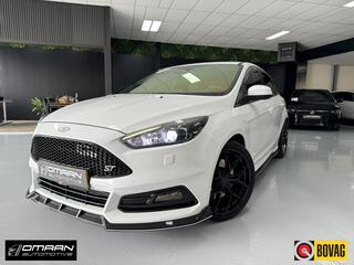 ford-focus-2.0-st-2-250pk-2016-reca