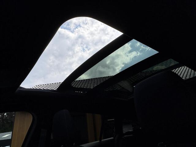 Ford FOCUS Wagon 1.0 Hybrid ST Line Panormadak, Adaptive Cruise, Garantie