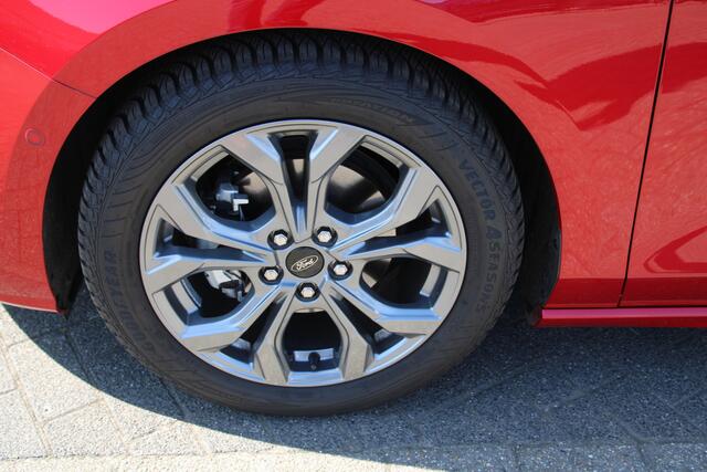 Ford FOCUS Wagon 1.0 EcoBoost 155 PK Hybrid AUTOMAAT ST- Line AFNEEMBARE TREKHAAK | WINTERPAKKET | NAVIGATIE |