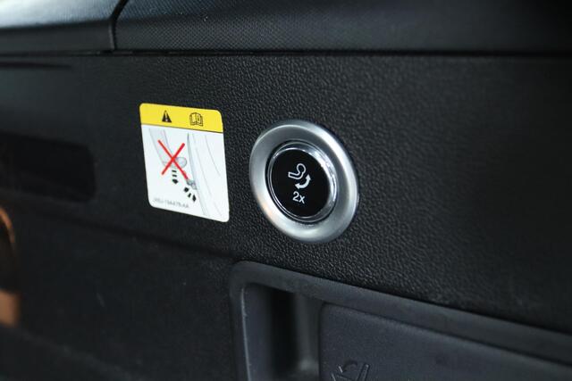 Ford FOCUS WAGON 1.5 ECOBOOST ST-LINE AUT | TREKHAAK | HUD | LED | B&O | WINTERPACK | CAMERA | ACC | KEY-LESS