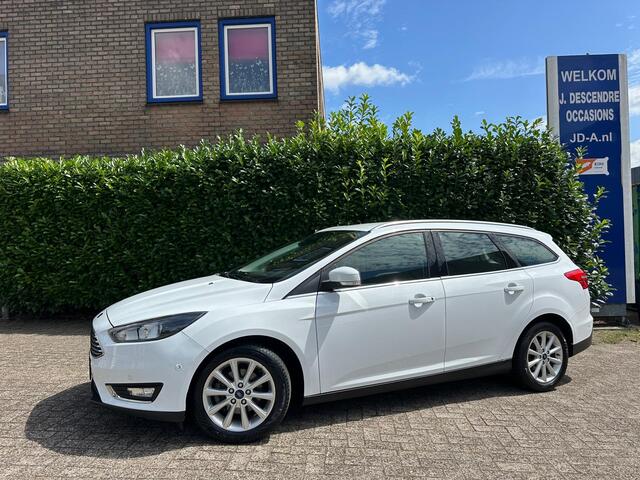 Ford FOCUS Wagon 1.0 Titanium Climate C, Cruise C, Navigatie, Pdc!!!!