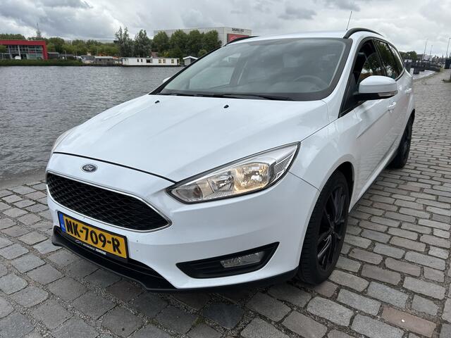 Ford FOCUS Wagon 1.0 Lease Edition navigatie airco/ecc nieuwstaat