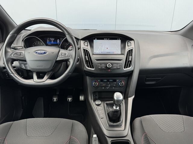 Ford FOCUS Wagon 1.5 Ecoboost 150pk ST-Line Navigatie/18inch.