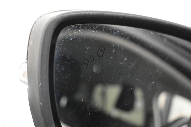 Ford FOCUS Wagon 1.5 EcoBoost Active Business B&O Dhoek PDC NAP Stoel + Stuur Verwarming