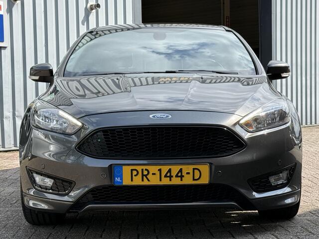 Ford FOCUS Wagon 1.0 ST-Line | NAVI | CARPLAY | PDC | CRUISE |