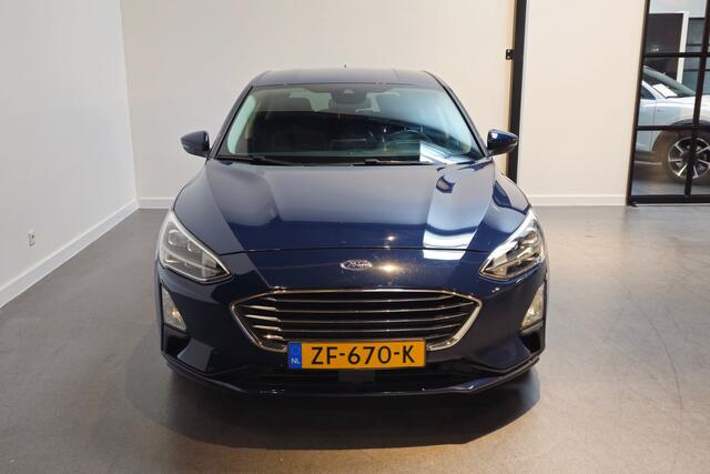 Ford FOCUS 1.0 EcoBoost Titanium Business - Automaat - Stoel/Stuurverwarming - Adaptive cruisecontrol - Apple Carplay/Android Auto - Head-up display