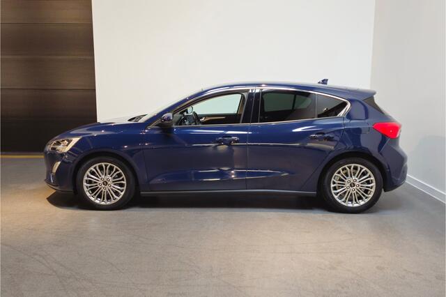 Ford FOCUS 1.0 EcoBoost Titanium Business - Automaat - Stoel/Stuurverwarming - Adaptive cruisecontrol - Apple Carplay/Android Auto - Head-up display