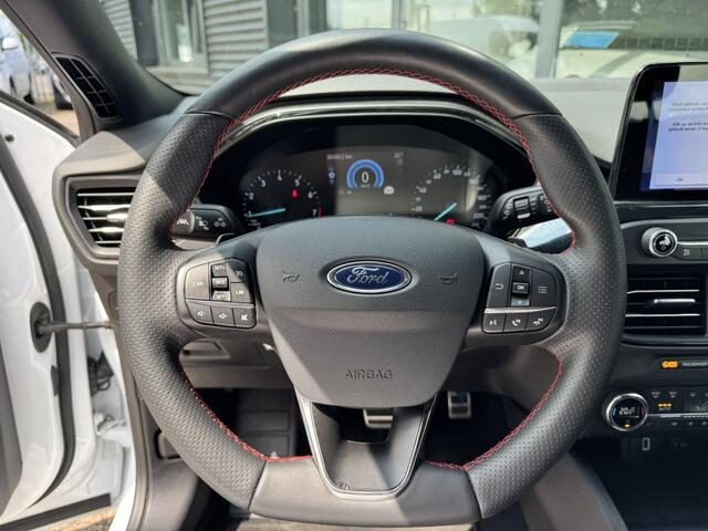 Ford FOCUS 1.0 EcoBoost ST-Line *Airco*ACC*Navigatie*Afneembare trekhaak*