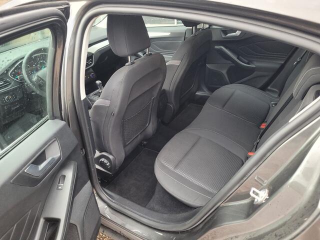 Ford FOCUS 1.0 Turbo 125pk 5 drs Business Edition apple carplay xenon