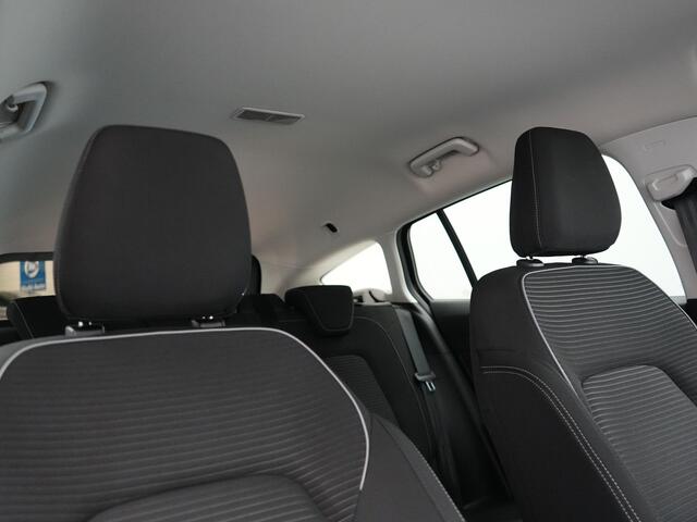 Ford FOCUS EcoBoost Hybrid 155pk Dealer O.H | Trekhaak Af Fabriek | Adaptive Cruise | Camera | Apple Carplay | Verwarmde Sportstoel & Stuur | Navigatie | Blis | Virtual | DAB |