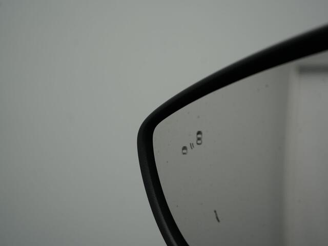 Ford FOCUS EcoBoost Hybrid 155pk Dealer O.H | Trekhaak Af Fabriek | Adaptive Cruise | Camera | Apple Carplay | Verwarmde Sportstoel & Stuur | Navigatie | Blis | Virtual | DAB |