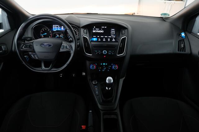Ford FOCUS Wagon 1.5 ST-Line | TREKHAAK | CARPLAY |