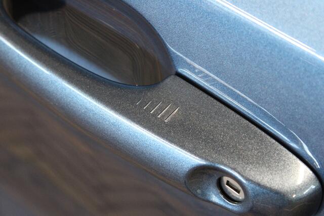 Ford FOCUS Wagon 1.0 Hybrid ST Line | Incl. 12 maanden garantie Cruise control | Climate control | Apple carplay/Android auto | Parkeercamera | DAB radio | Navigatie |