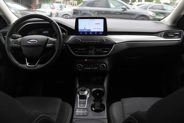 Ford FOCUS Wagon 1.0 EcoBoost Titanium Business / Trekhaak / Camera / B&O / 19'' / Keyless / Navigatie / Stuurverwarming / DAB / Stoelverwarming / Cruise Contro