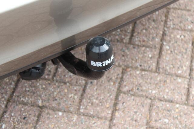 Ford FOCUS Wagon 1.0 EcoBoost Titanium Business / Trekhaak / Camera / B&O / 19'' / Keyless / Navigatie / Stuurverwarming / DAB / Stoelverwarming / Cruise Contro