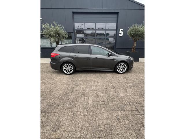 Ford FOCUS Wagon 1.5 ST-LINE ST-LINE
