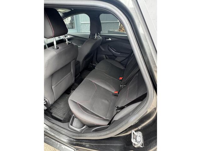 Ford FOCUS Wagon 1.5 ST-LINE ST-LINE