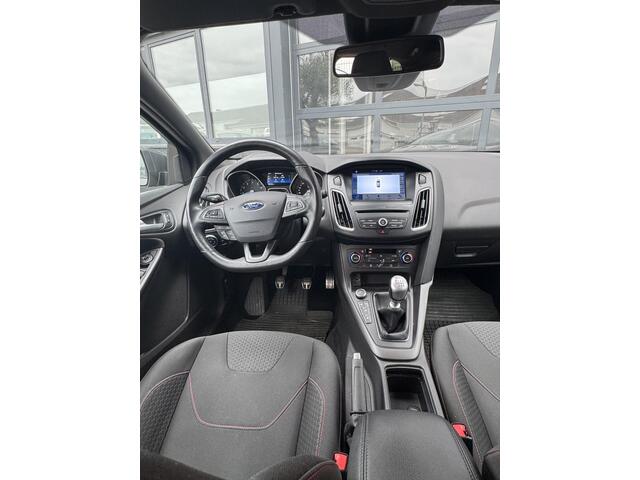 Ford FOCUS Wagon 1.5 ST-LINE ST-LINE